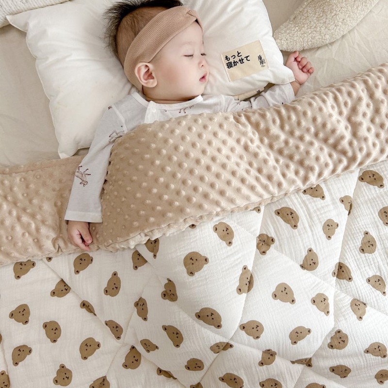 Baby Sensory Dot Cotton Quilt  – Baby Nursery Quilts Bewertung und Preis